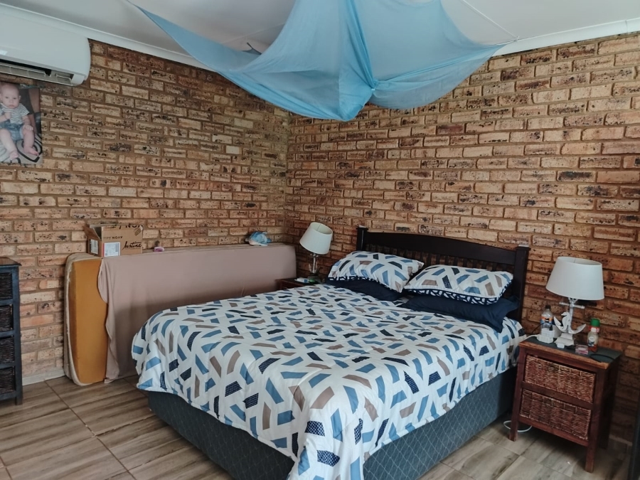 Commercial Property for Sale in Modderfontein AH North West